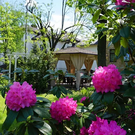 Victoria Hotel 3*